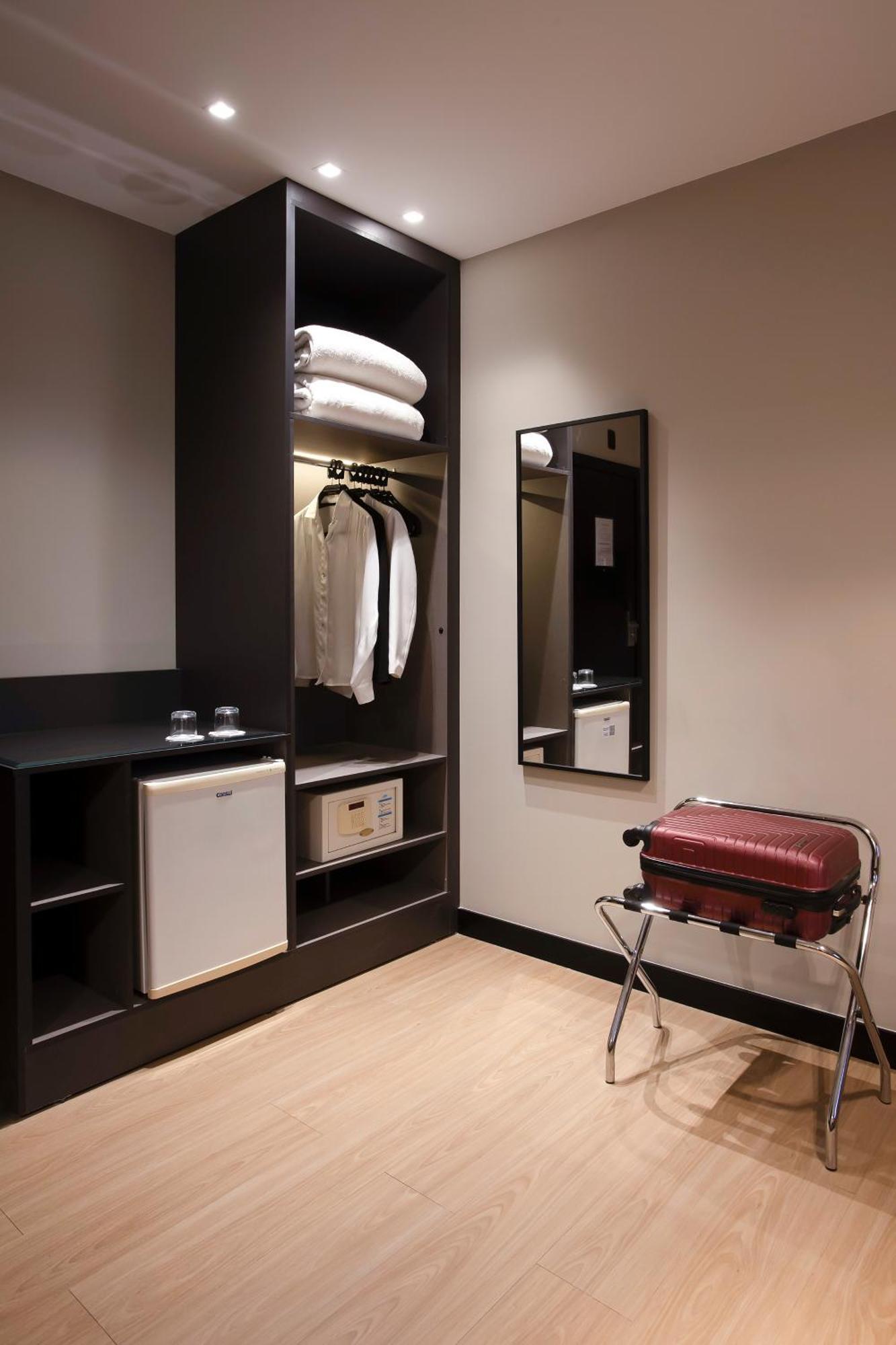 Intercity Cuiaba Kamer foto